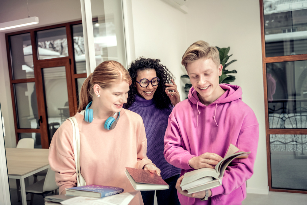 Undergraduate-Students, 1000px