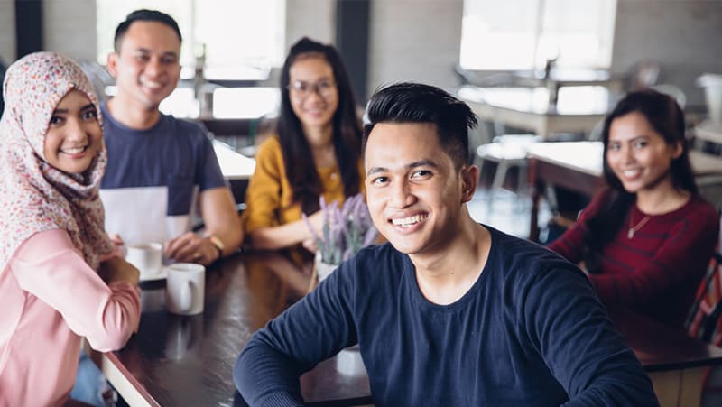 Image- Asian student group, 800px x 451px